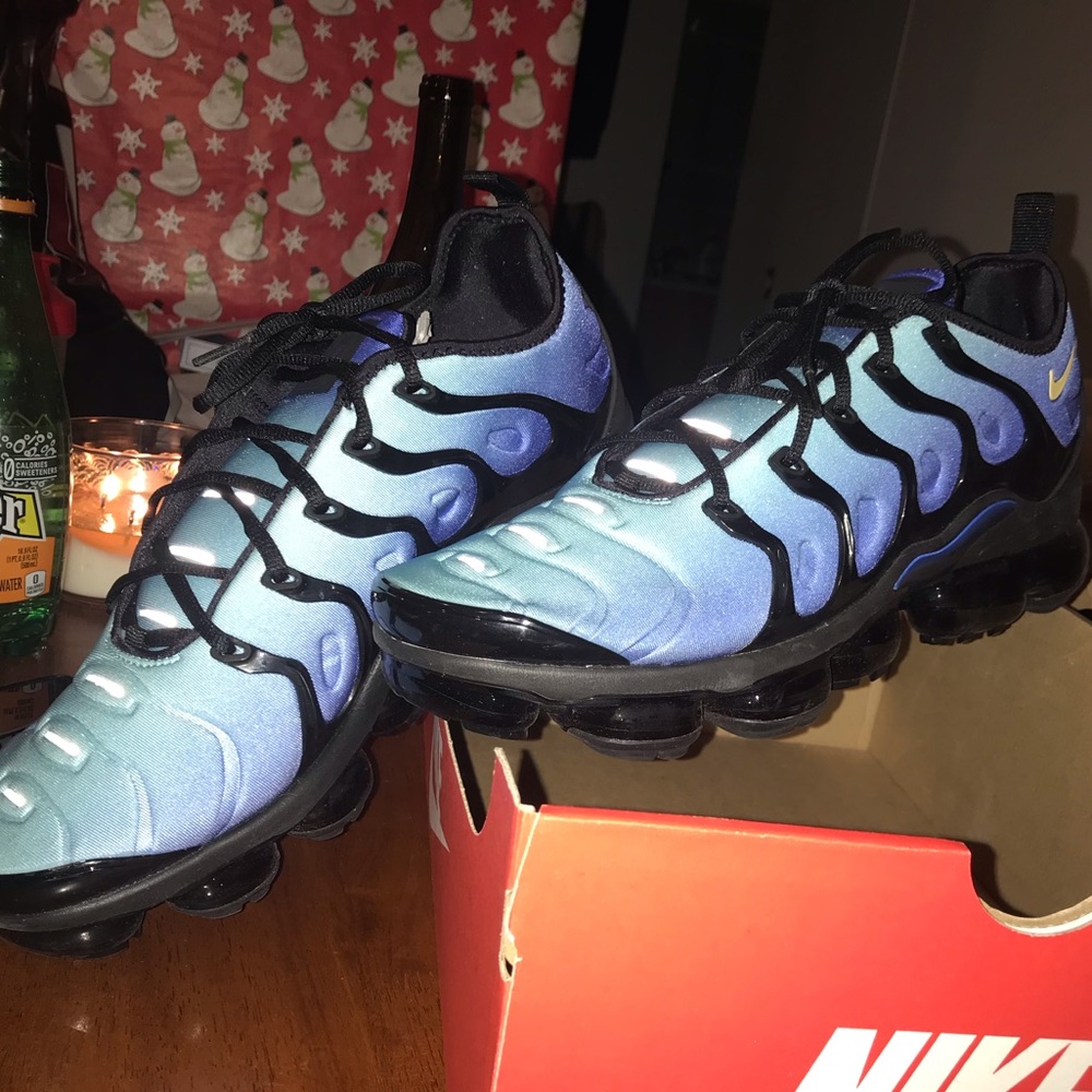 Nike Air Vapormax Plus Men 11.5
